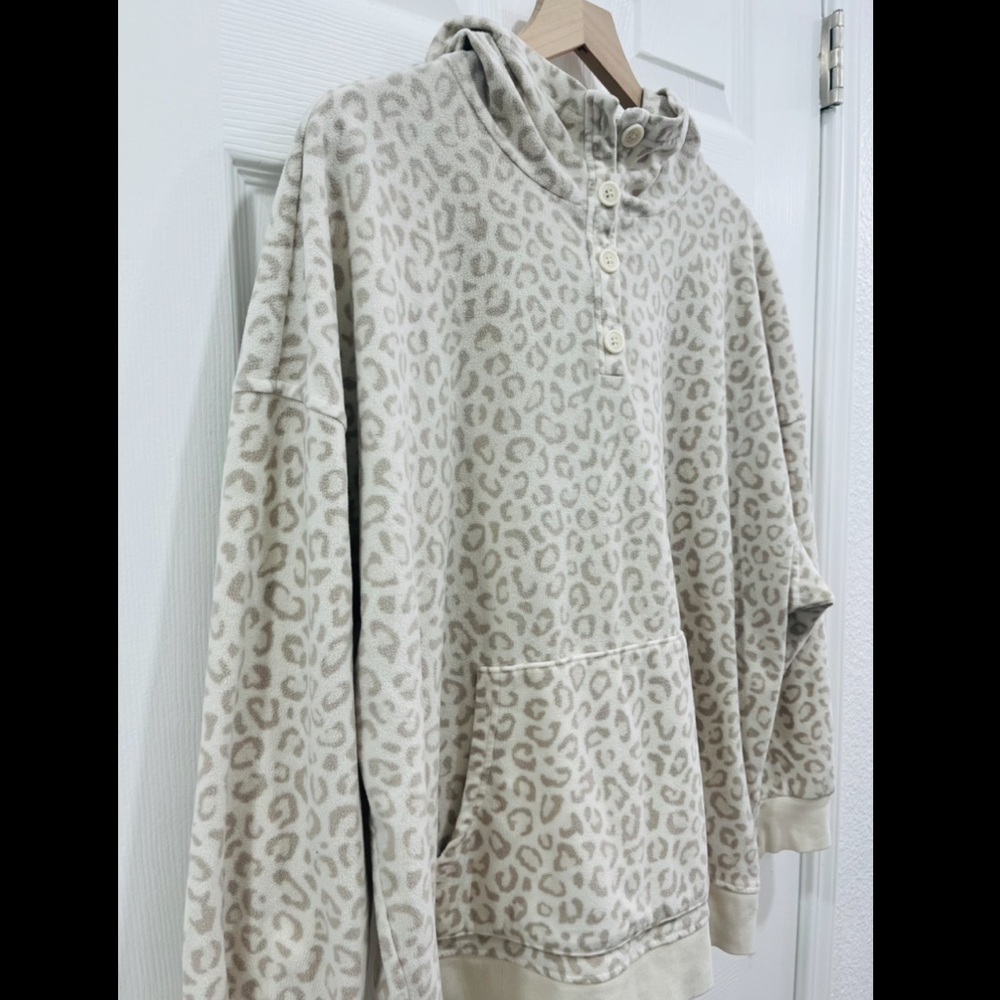 Old navy fleece hoodie